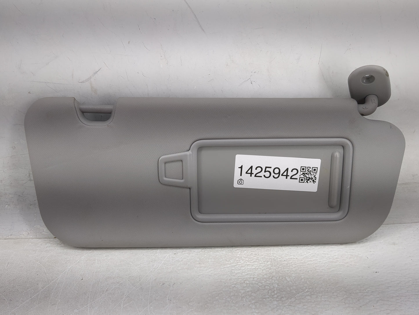 2018-2022 Hyundai Accent Sun Visor Shade Replacement Passenger Right Mirror Fits Fits 2018 2019 2020 2021 2022 OEM Used Auto