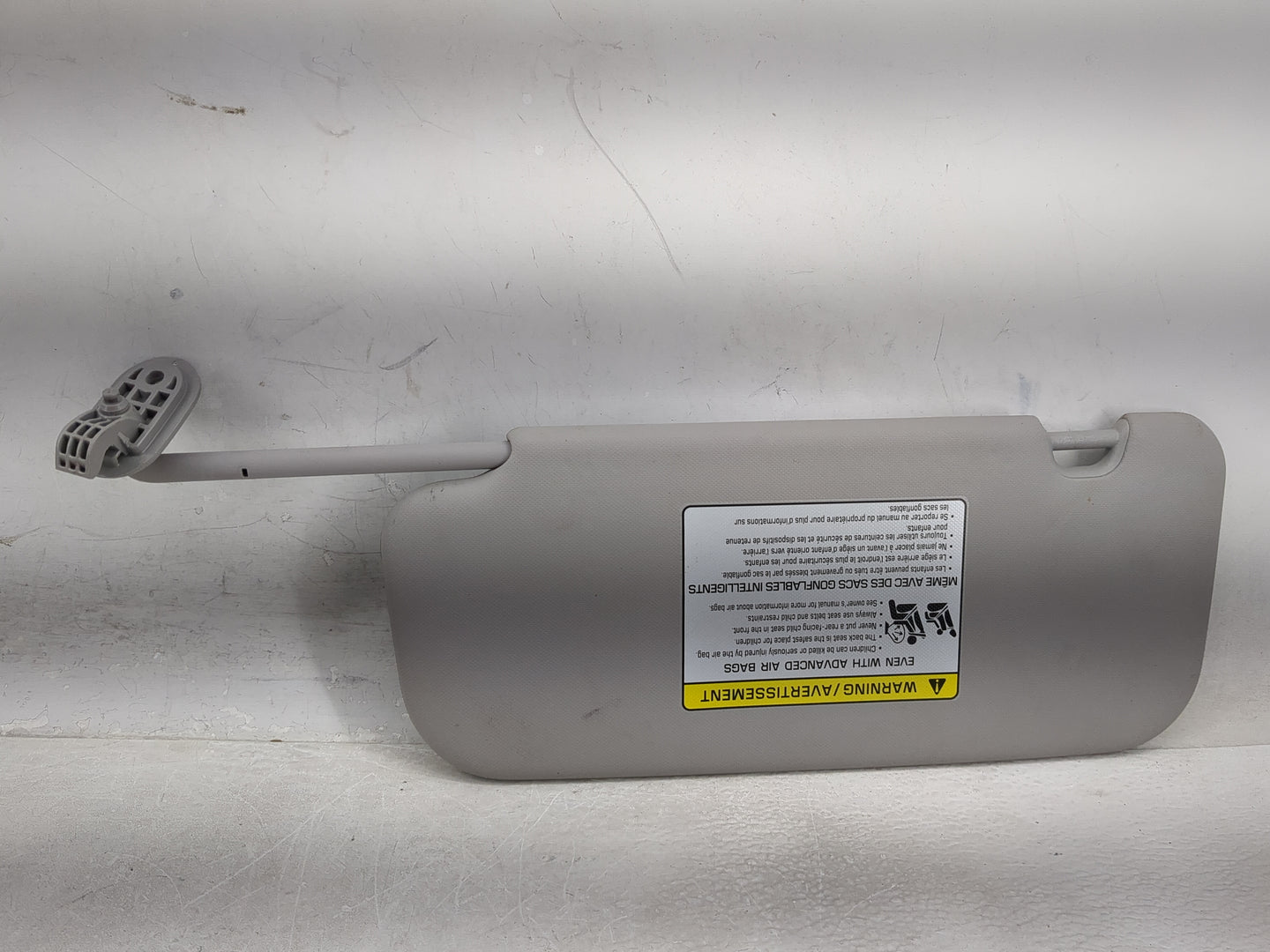 2018-2022 Hyundai Accent Sun Visor Shade Replacement Passenger Right Mirror Fits Fits 2018 2019 2020 2021 2022 OEM Used Auto