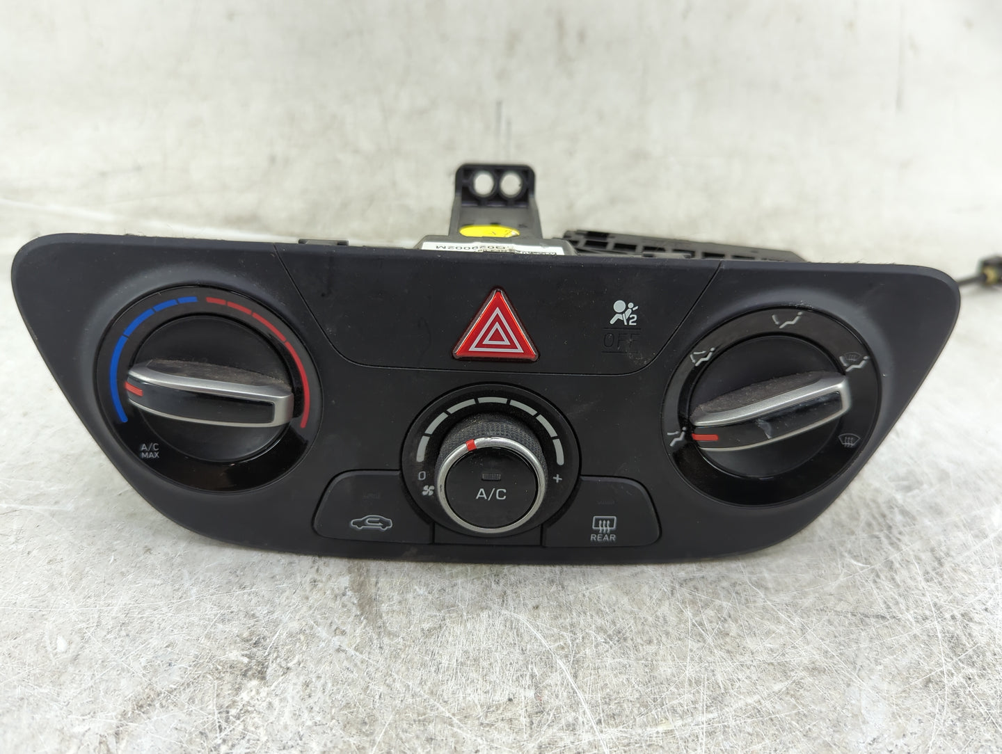 2018-2020 Hyundai Accent Climate Control Module Temperature AC/Heater Replacement P/N:97250J0020RDR Q029002M Fits OEM Used A
