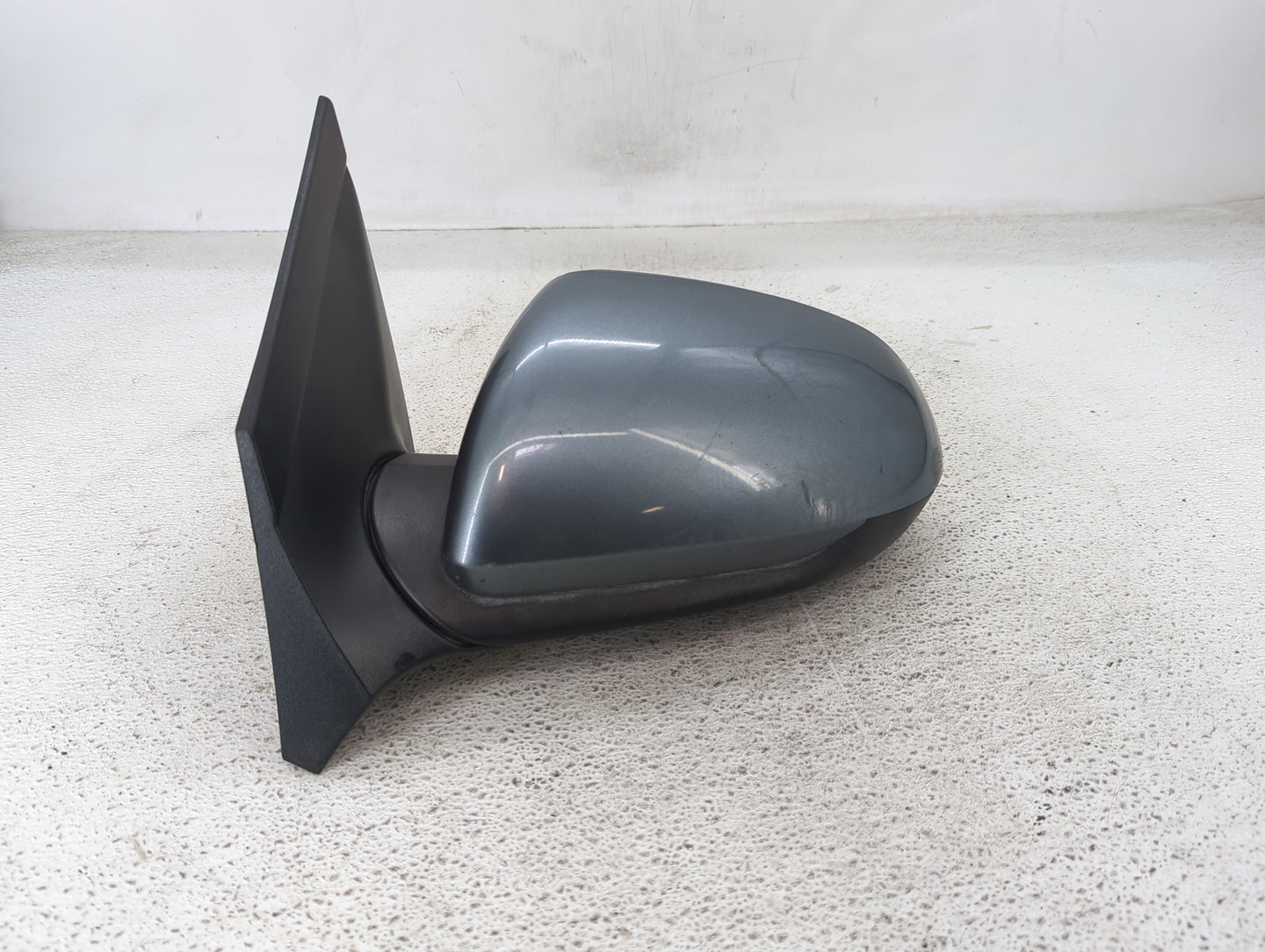 2018-2022 Hyundai Accent Driver Side View Mirror - Left Door Mirror OEM Used - Oemusedautoparts1.com