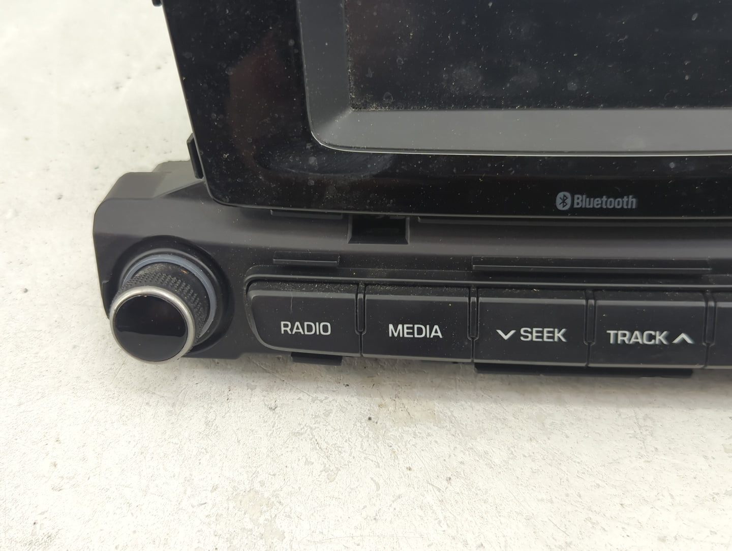 2018-2022 Hyundai Accent Radio AM FM Cd Player Receiver Replacement P/N:96180-J0060URD Fits Fits 2018 2019 2020 2021 2022 OE