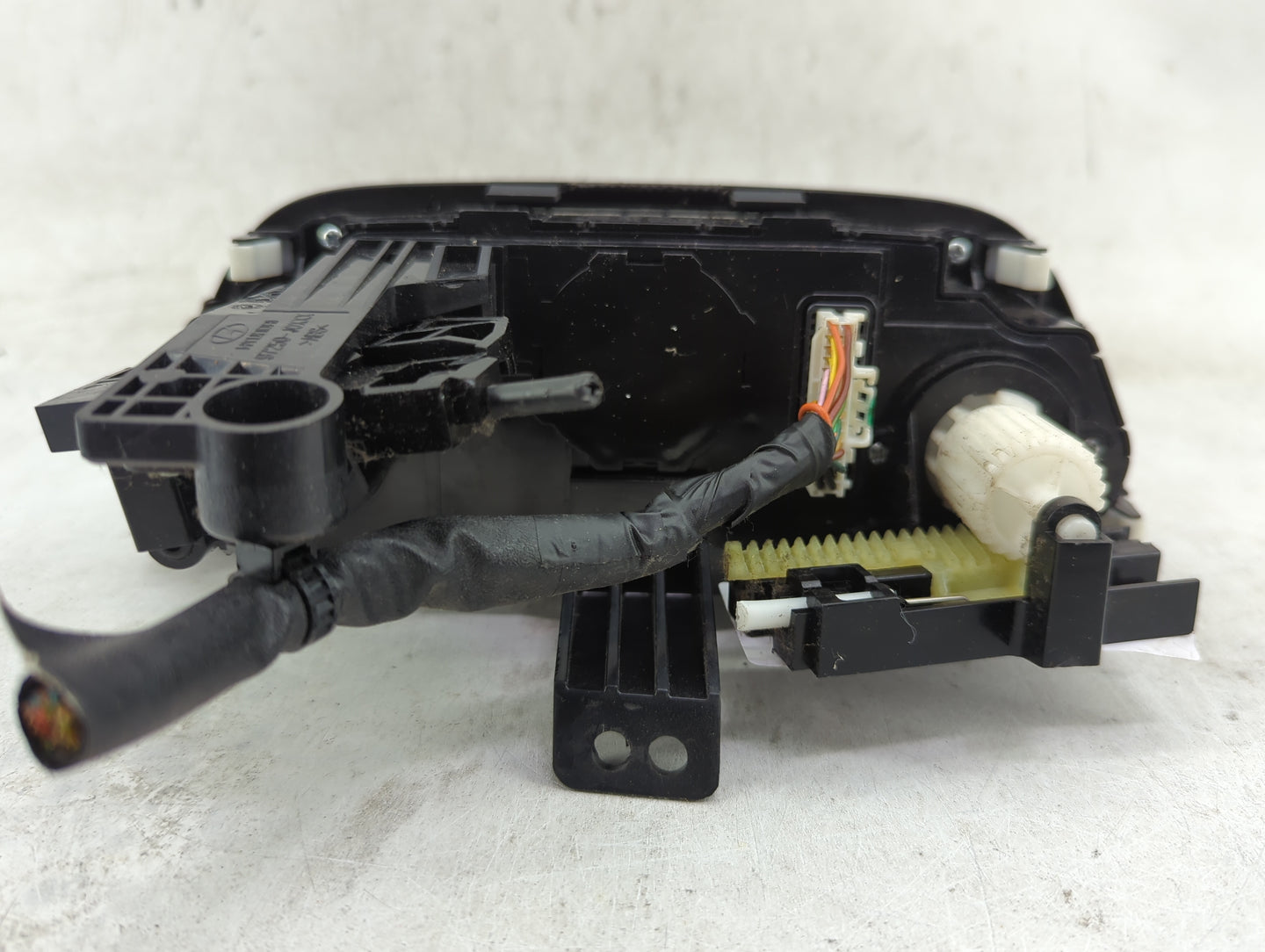 2018-2022 Hyundai Accent Climate Control Module Temperature AC/Heater Replacement P/N:97250J0000RDR Q029000M Fits OEM Used A