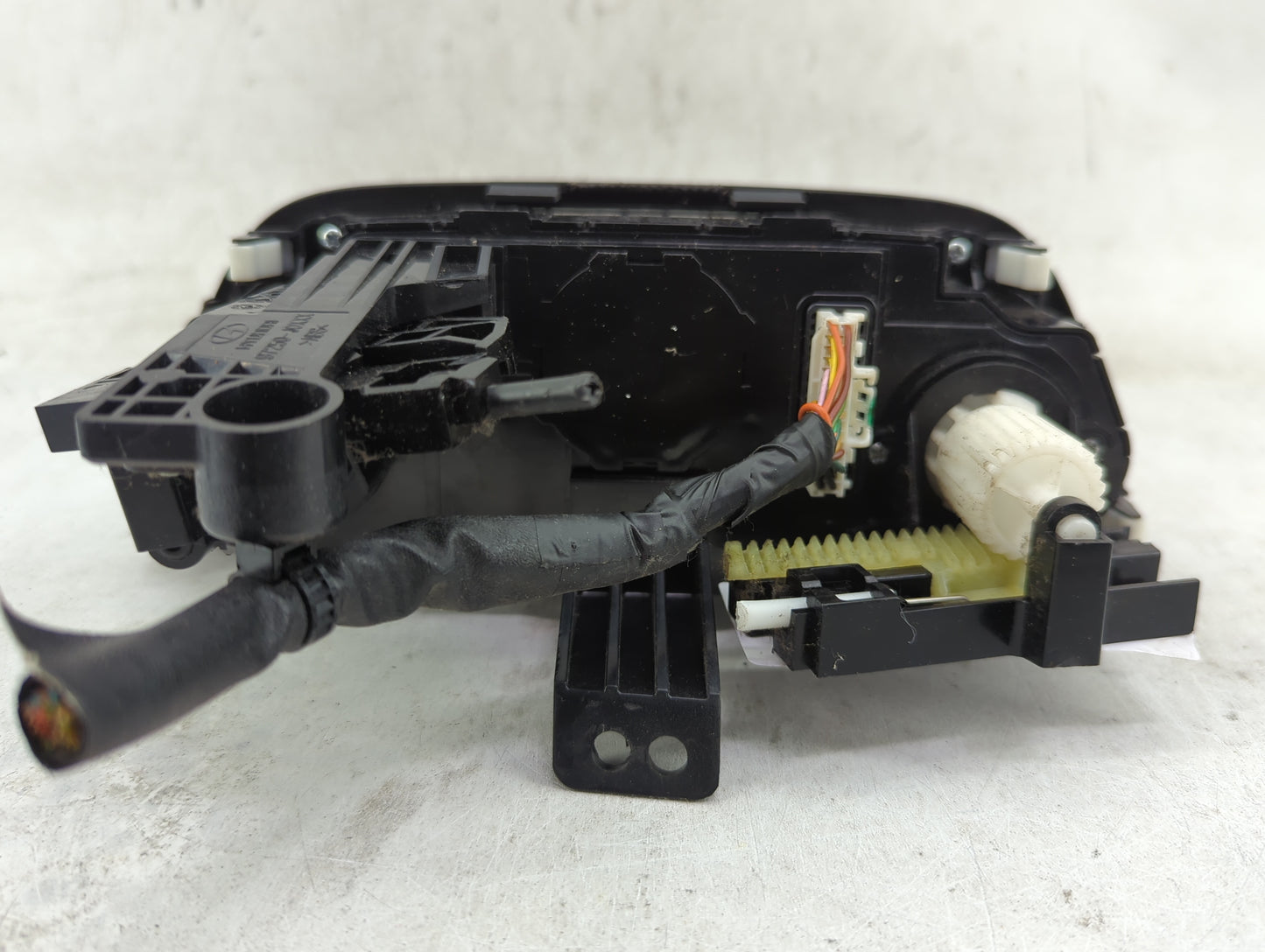 2018-2022 Hyundai Accent Climate Control Module Temperature AC/Heater Replacement P/N:97250J0000RDR Q029000M Fits OEM Used A