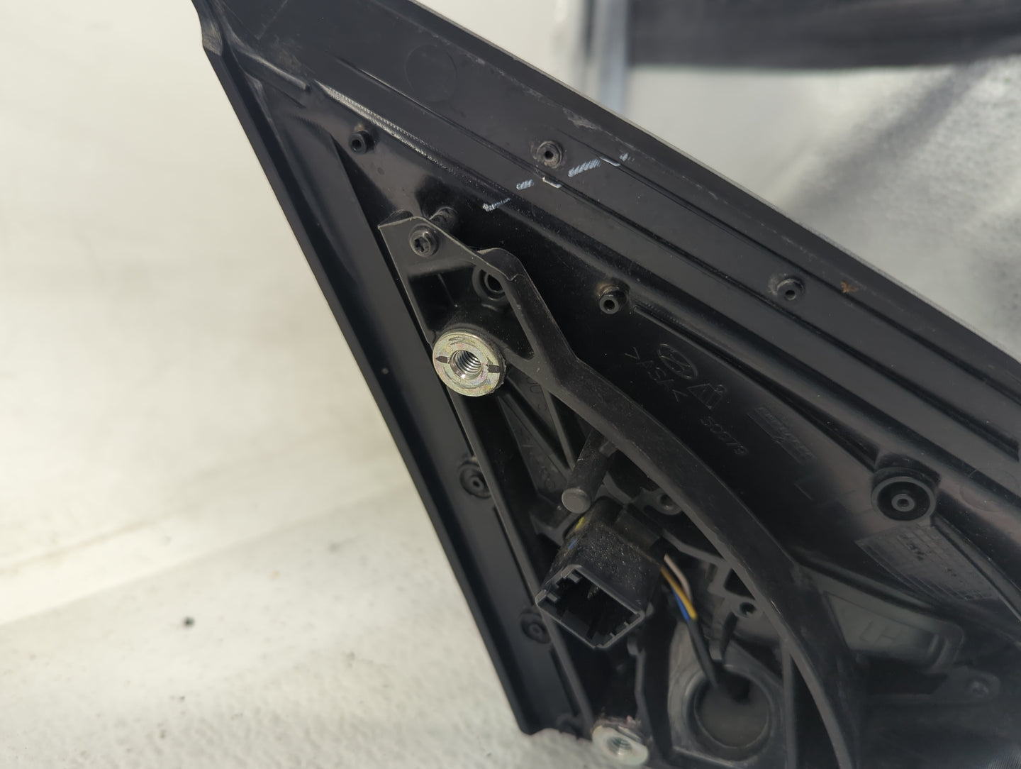 2018-2022 Hyundai Accent Driver Side View Mirror - Left Door Mirror OEM Used - Oemusedautoparts1.com