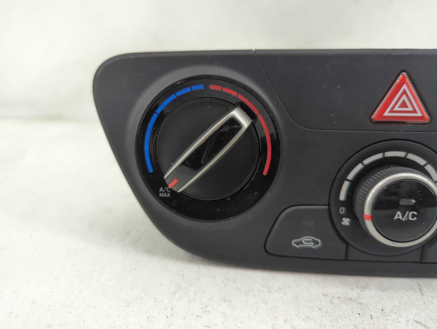 2018-2022 Hyundai Accent Climate Control Module Temperature AC/Heater Replacement P/N:97250J0000RDR Q029000M Fits OEM Used A