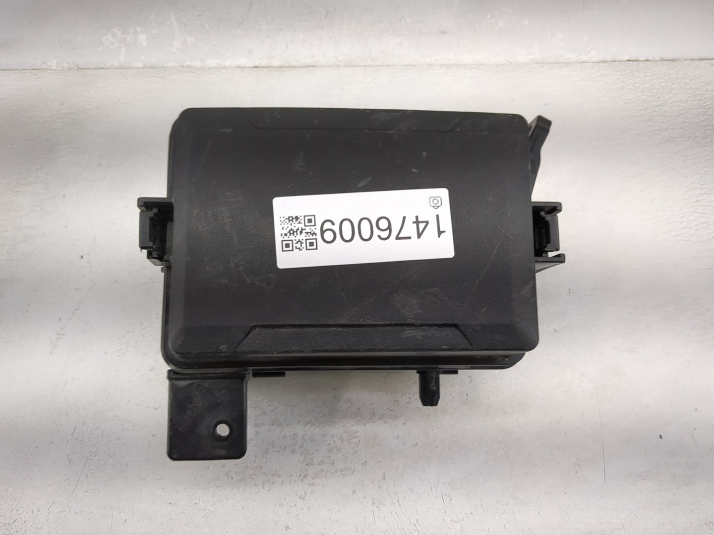 2018-2019 Hyundai Accent Fusebox Fuse Box Panel Relay Module P/N:91420-J0441 Fits Fits 2018 2019 OEM Used Auto Parts - Oemus