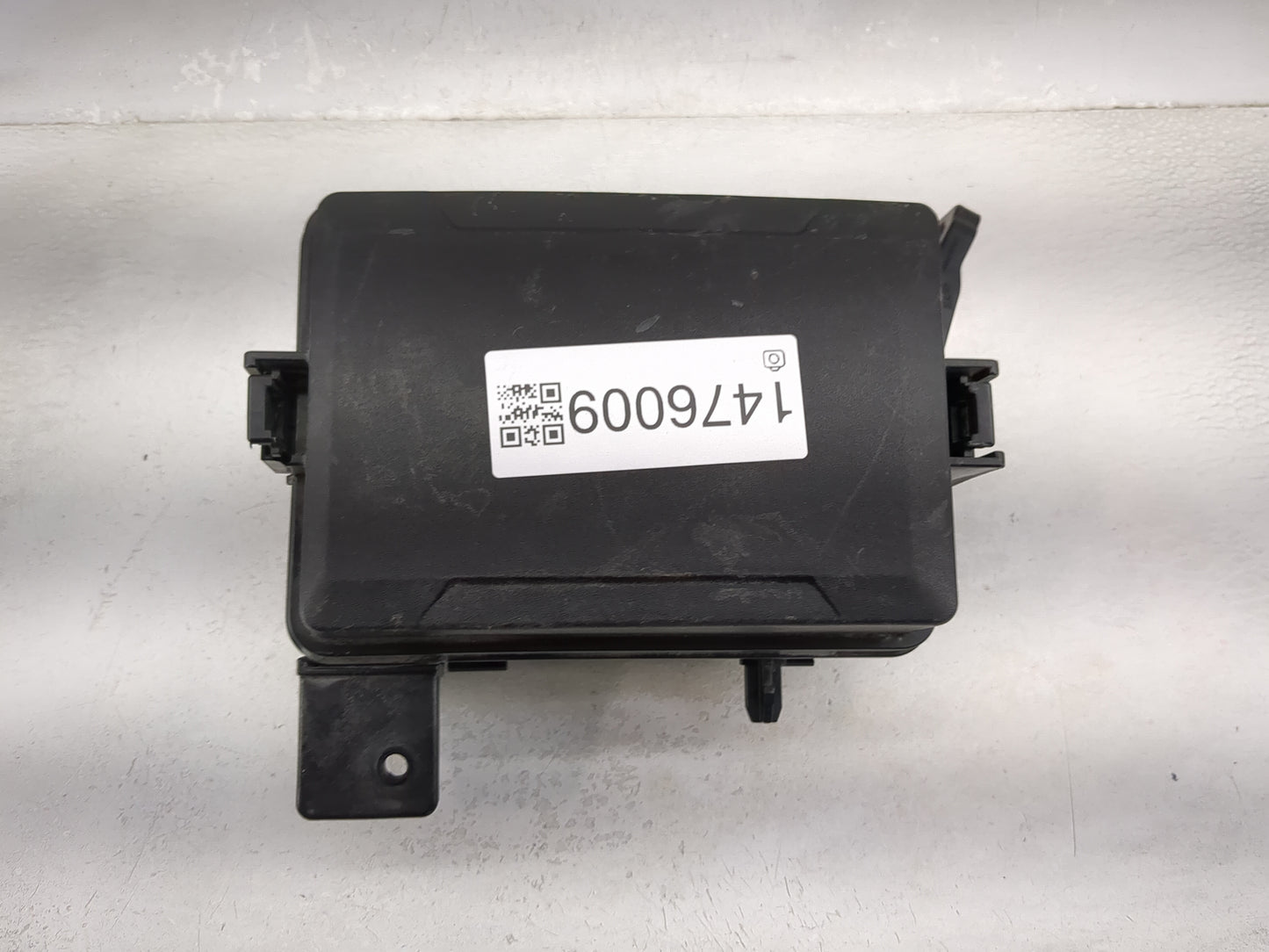 2018-2019 Hyundai Accent Fusebox Fuse Box Panel Relay Module P/N:91420-J0441 Fits Fits 2018 2019 OEM Used Auto Parts - Oemus