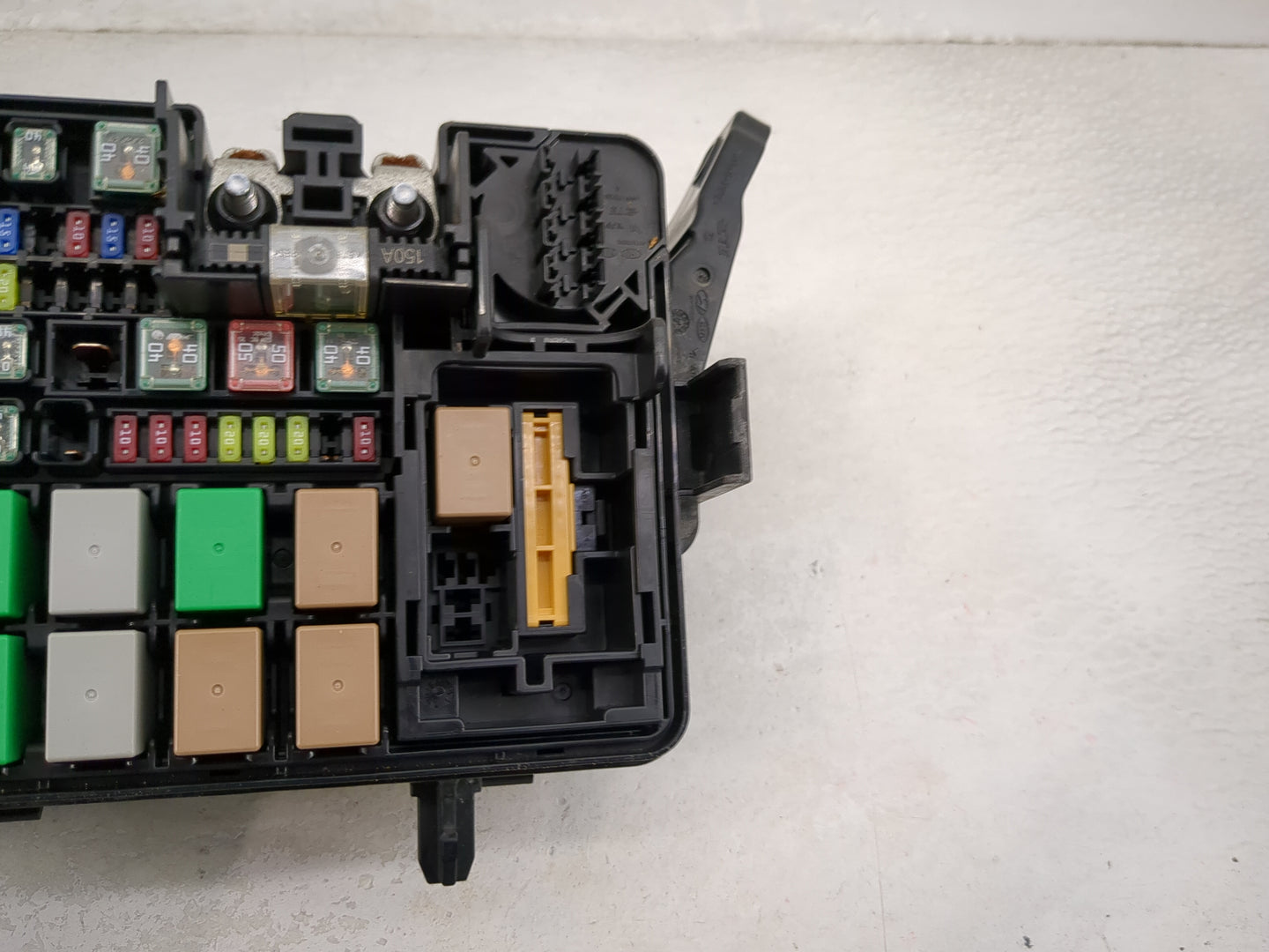 2018-2019 Hyundai Accent Fusebox Fuse Box Panel Relay Module P/N:91420-J0441 Fits Fits 2018 2019 OEM Used Auto Parts - Oemus