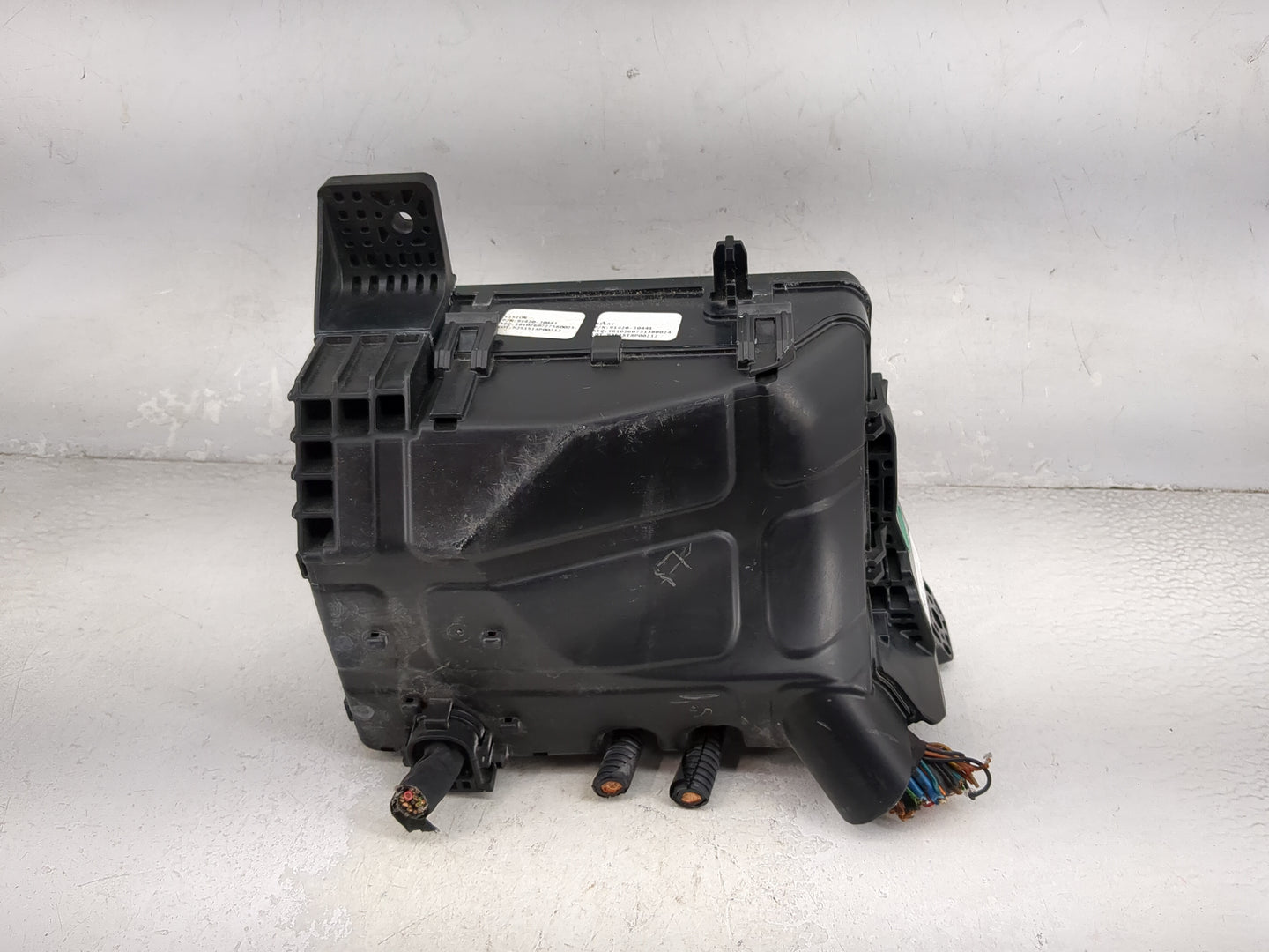 2018-2019 Hyundai Accent Fusebox Fuse Box Panel Relay Module P/N:91420-J0441 Fits Fits 2018 2019 OEM Used Auto Parts - Oemus