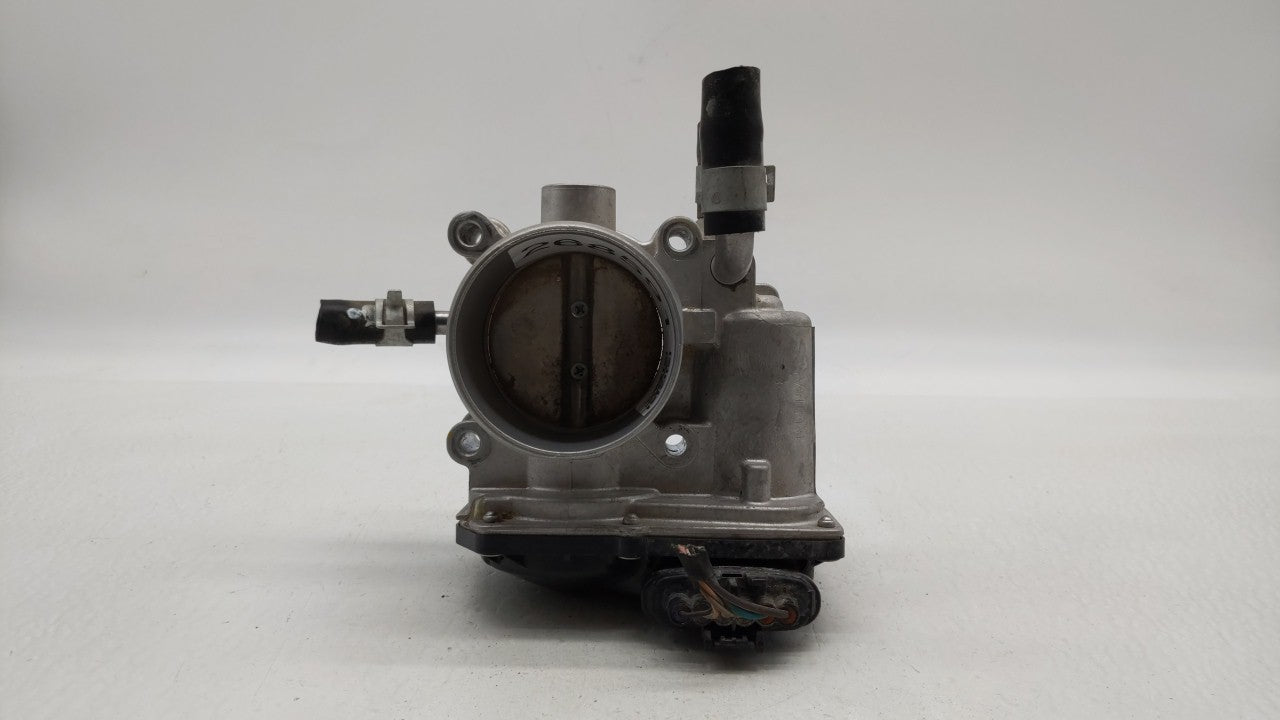 2012-2019 Hyundai Accent Throttle Body P/N:5302-1S02 35100-2B300 Fits Fits 2012 2013 2014 2015 2016 2017 2018 2019 OEM Used 