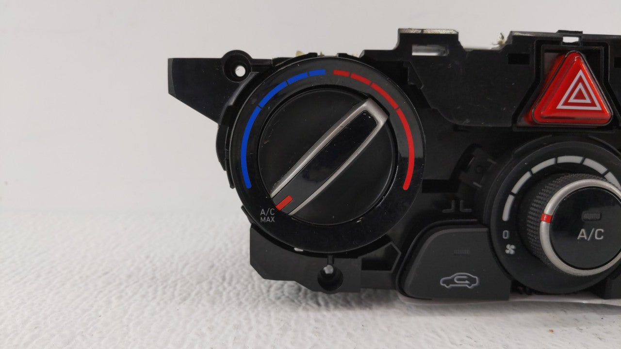 2018-2022 Hyundai Accent Climate Control Module Temperature AC/Heater Replacement P/N:97250J0000RDR Fits OEM Used Auto Parts
