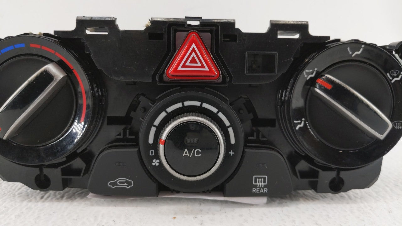 2018-2022 Hyundai Accent Climate Control Module Temperature AC/Heater Replacement P/N:97250J0000RDR Fits OEM Used Auto Parts