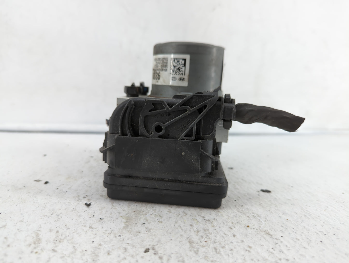 2018-2019 Hyundai Accent ABS Pump Control Module Replacement P/N:58920-1M640 58920-H9220 Fits Fits 2018 2019 OEM Used Auto P