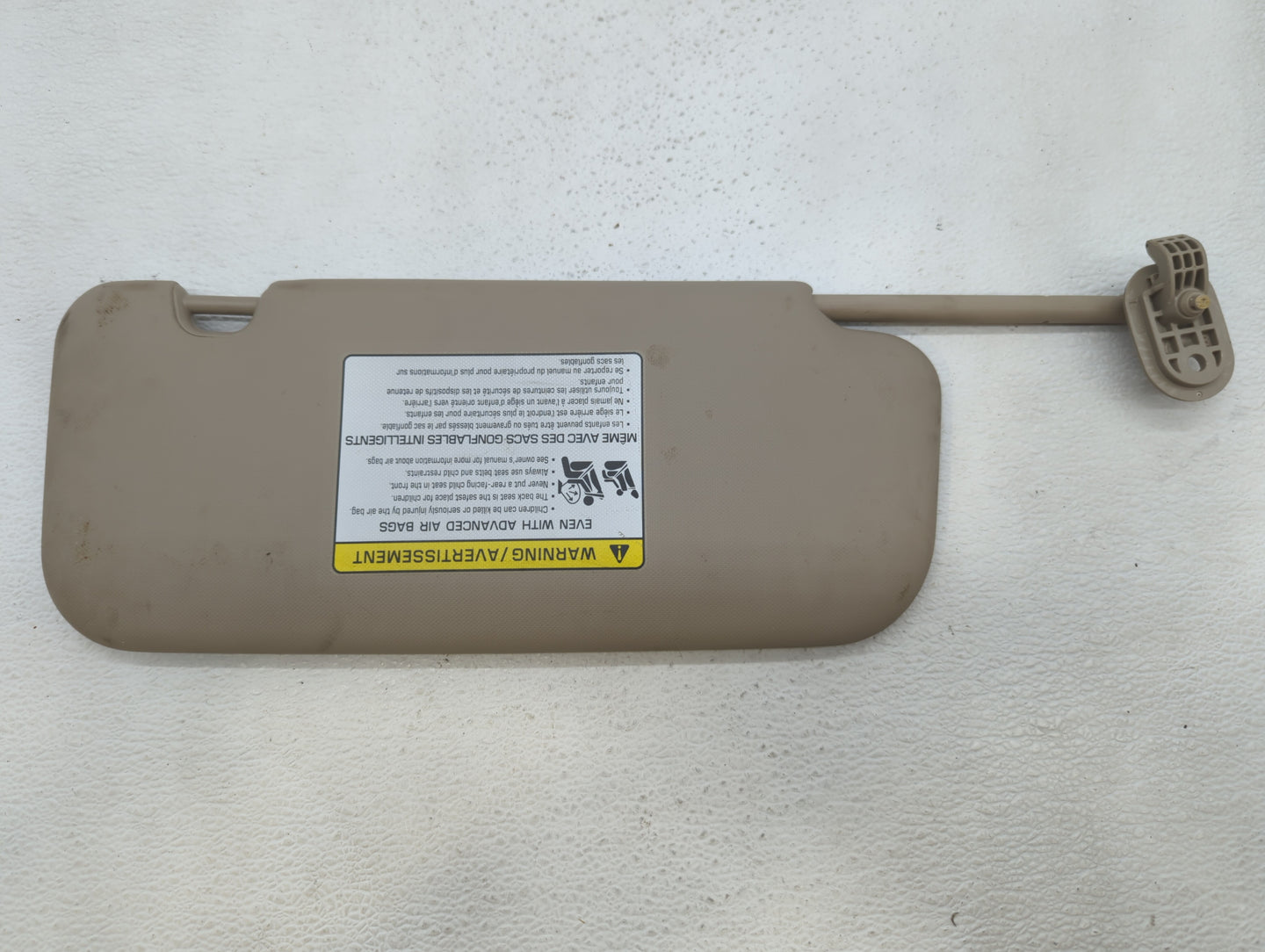 2018-2022 Hyundai Accent Sun Visor Shade Replacement Passenger Right Mirror Fits Fits 2018 2019 2020 2021 2022 OEM Used Auto