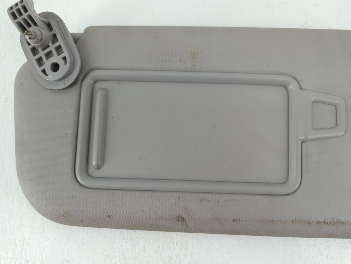 2018-2022 Hyundai Accent Sun Visor Shade Replacement Passenger Right Mirror Fits Fits 2018 2019 2020 2021 2022 OEM Used Auto