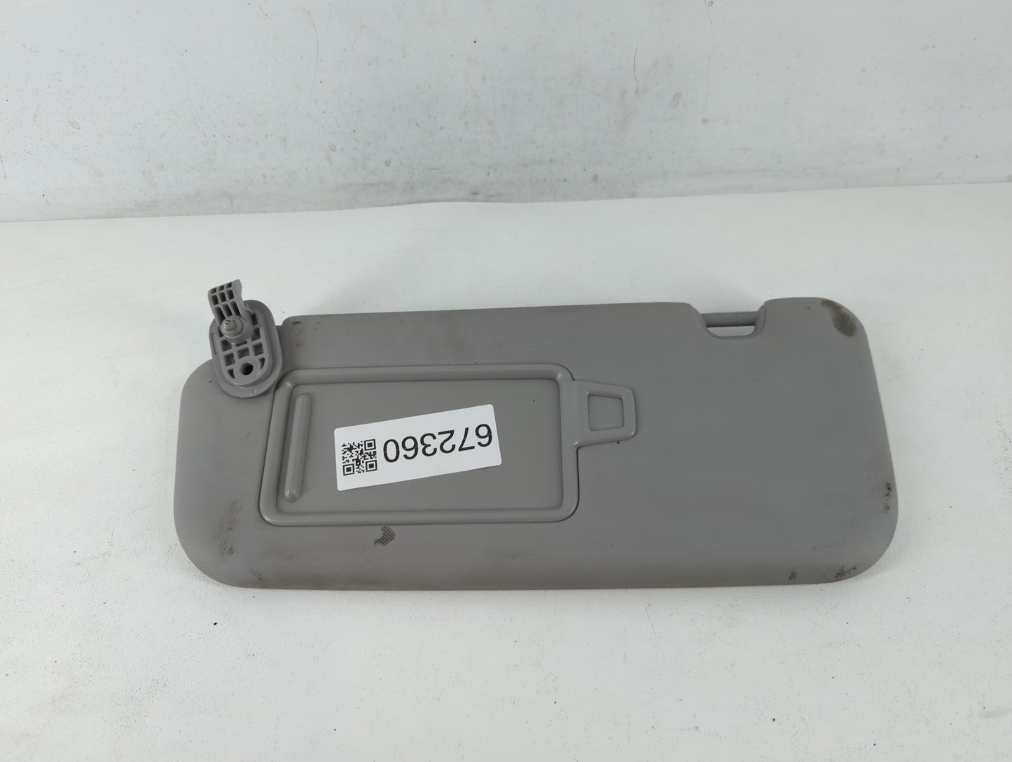 2018-2022 Hyundai Accent Sun Visor Shade Replacement Passenger Right Mirror Fits Fits 2018 2019 2020 2021 2022 OEM Used Auto
