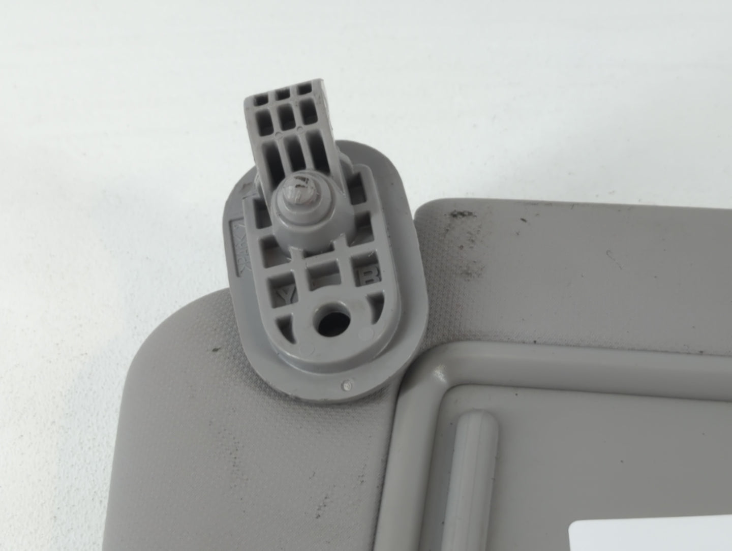 2018-2022 Hyundai Accent Sun Visor Shade Replacement Passenger Right Mirror Fits Fits 2018 2019 2020 2021 2022 OEM Used Auto