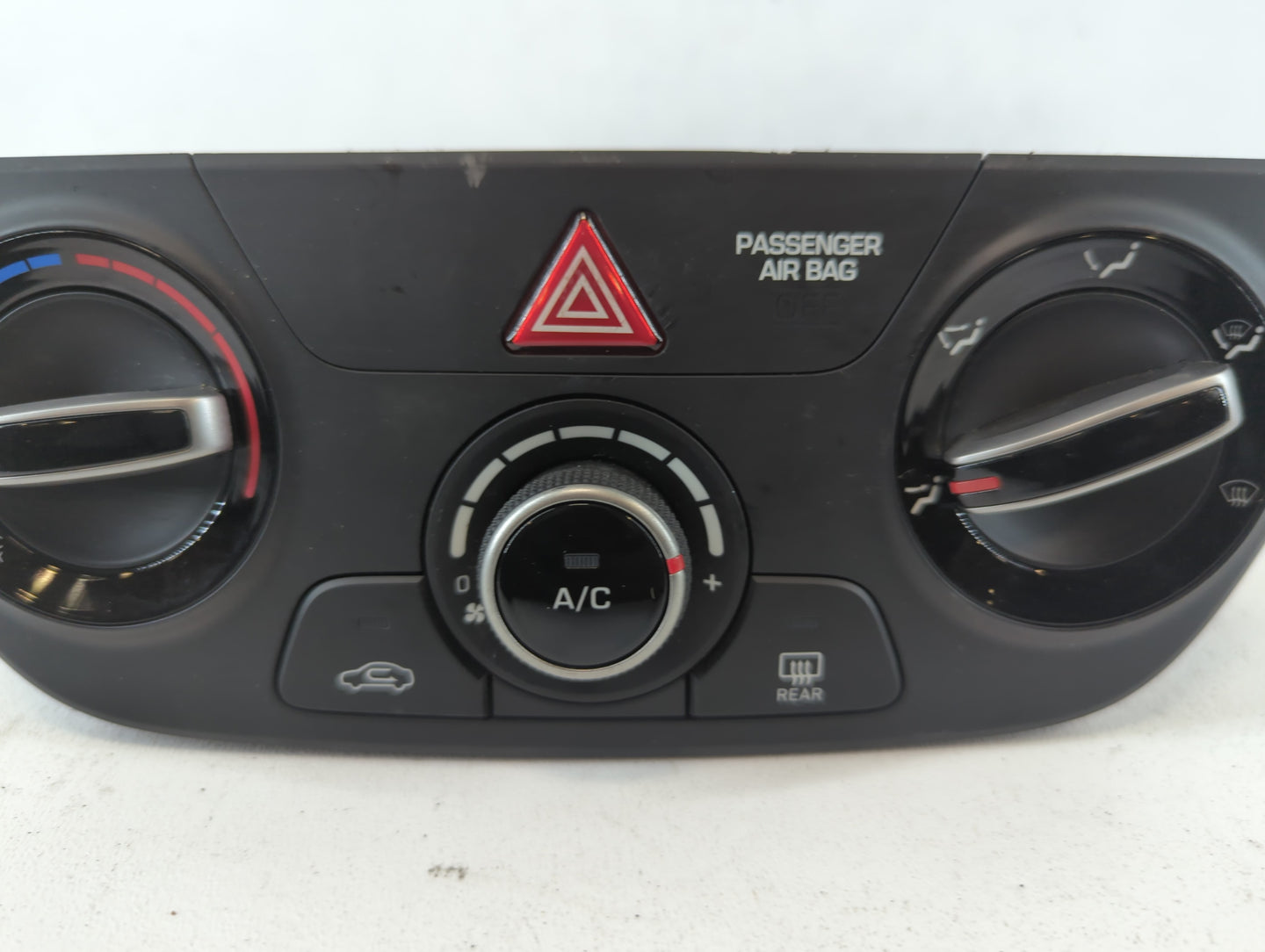 2018-2022 Hyundai Accent Climate Control Module Temperature AC/Heater Replacement P/N:Q029000M Fits Fits 2018 2019 2020 2021