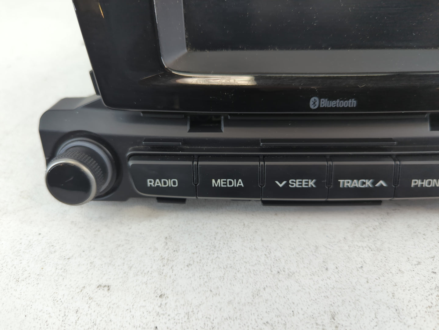 2018-2020 Hyundai Accent Am Fm Cd Player Radio Receiver - Oemusedautoparts1.com