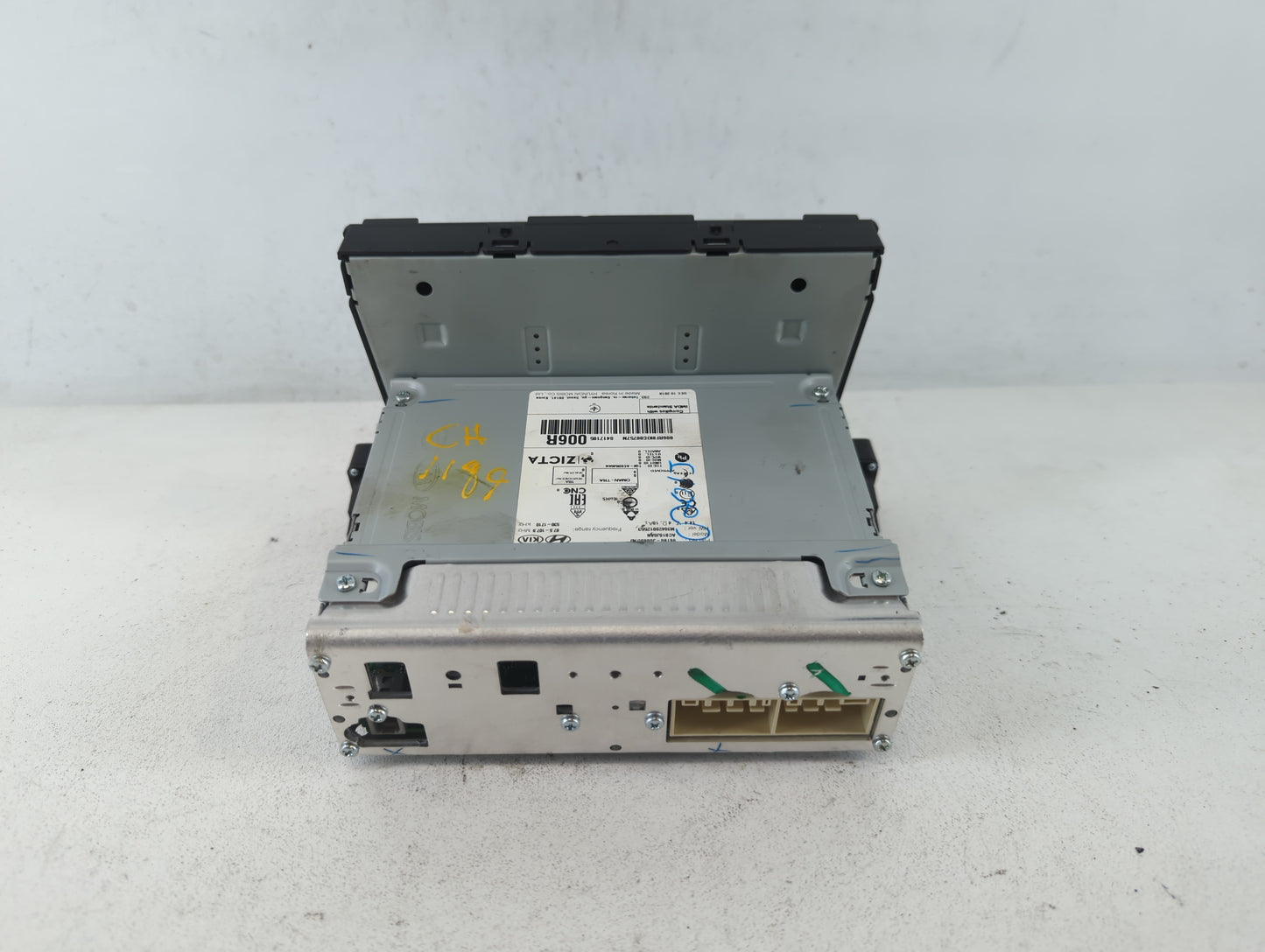 2018-2020 Hyundai Accent Am Fm Cd Player Radio Receiver - Oemusedautoparts1.com