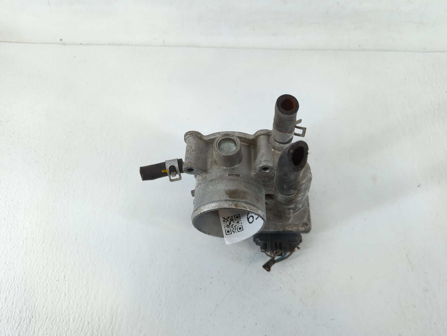 2012-2019 Hyundai Accent Throttle Body P/N:35100-2B300 Fits Fits 2012 2013 2014 2015 2016 2017 2018 2019 OEM Used Auto Parts