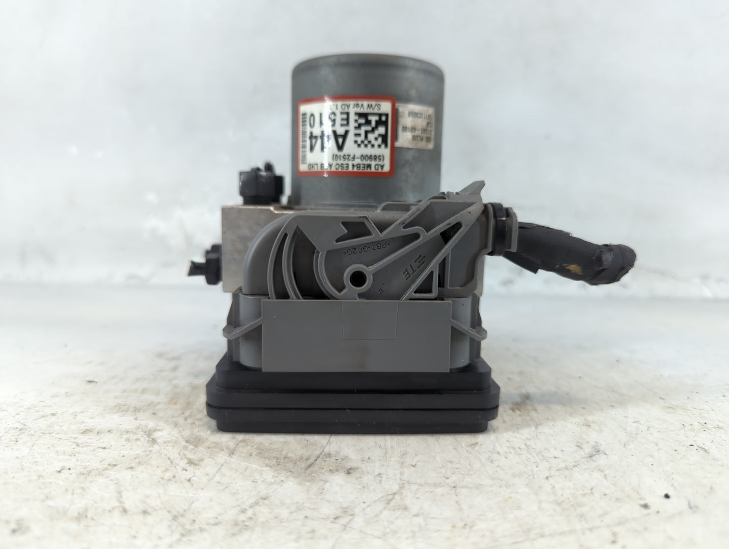 2019 Hyundai Elantra ABS Pump Control Module Replacement P/N:58910-F2510 F2589-22920, 58900-F2510 Fits OEM Used Auto Parts -
