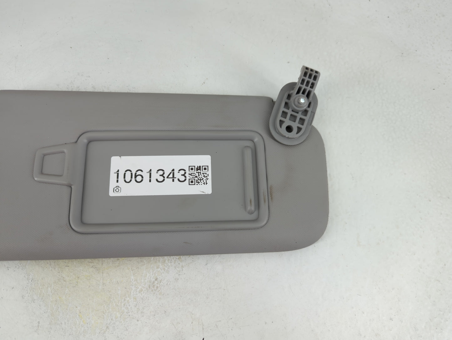 2017-2020 Hyundai Elantra Sun Visor Shade Replacement Passenger Right Mirror Fits Fits 2017 2018 2019 2020 OEM Used Auto Par