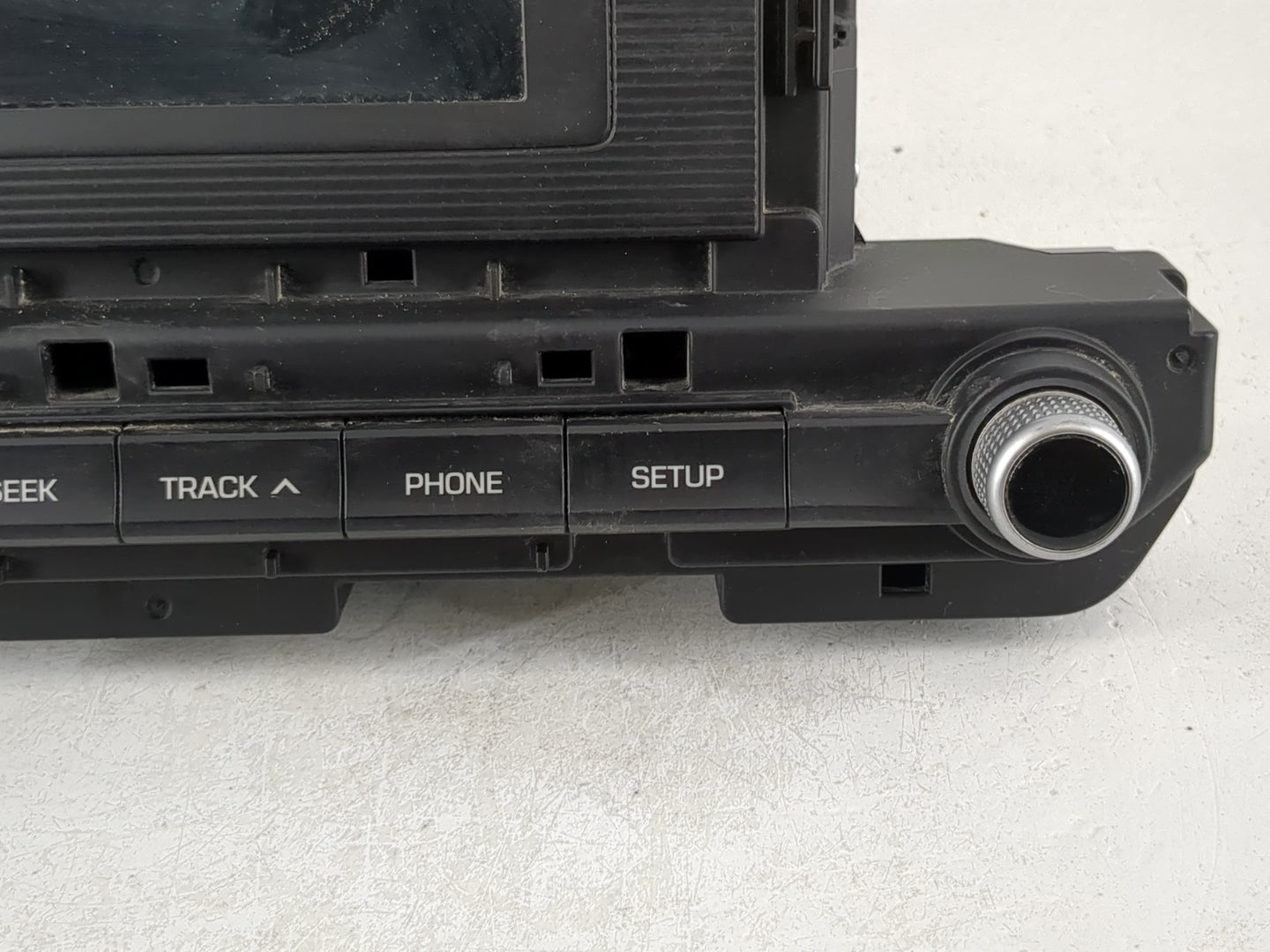 2019-2020 Hyundai Elantra Radio AM FM Cd Player Receiver Replacement P/N:96180-F2UA0SSH Fits Fits 2019 2020 OEM Used Auto Pa