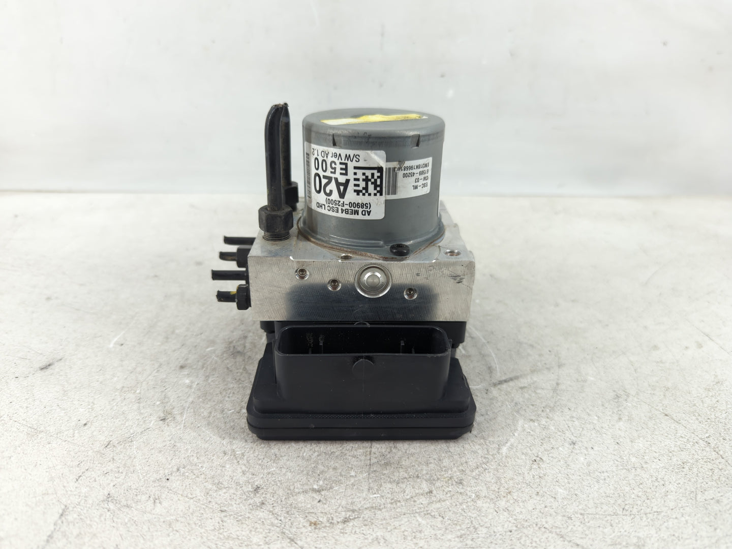 2017-2019 Hyundai Elantra ABS Pump Control Module Replacement P/N:58900 F2500 Fits Fits 2017 2018 2019 OEM Used Auto Parts -