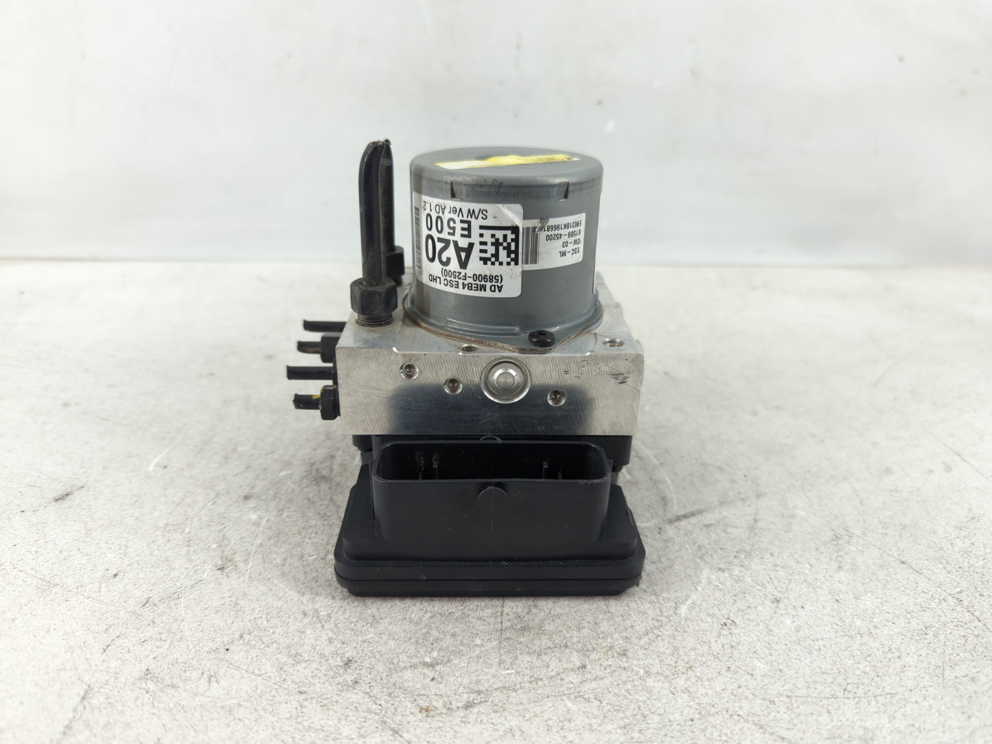 2017-2019 Hyundai Elantra ABS Pump Control Module Replacement P/N:58900 F2500 Fits Fits 2017 2018 2019 OEM Used Auto Parts -