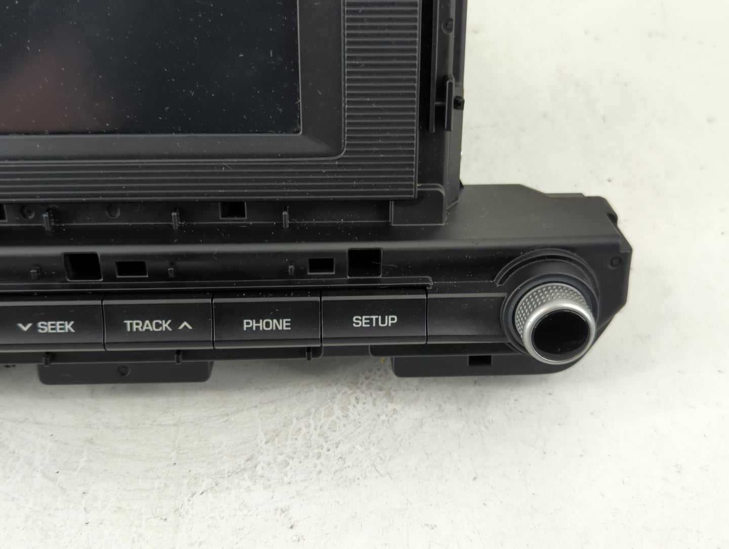 2019-2020 Hyundai Elantra Radio AM FM Cd Player Receiver Replacement P/N:96180-F2UA0SSH Fits Fits 2019 2020 OEM Used Auto Pa