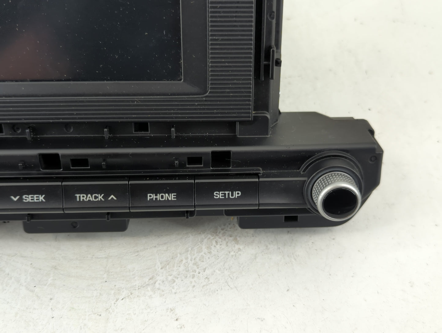 2019-2020 Hyundai Elantra Radio AM FM Cd Player Receiver Replacement P/N:96180-F2UA0SSH Fits Fits 2019 2020 OEM Used Auto Pa