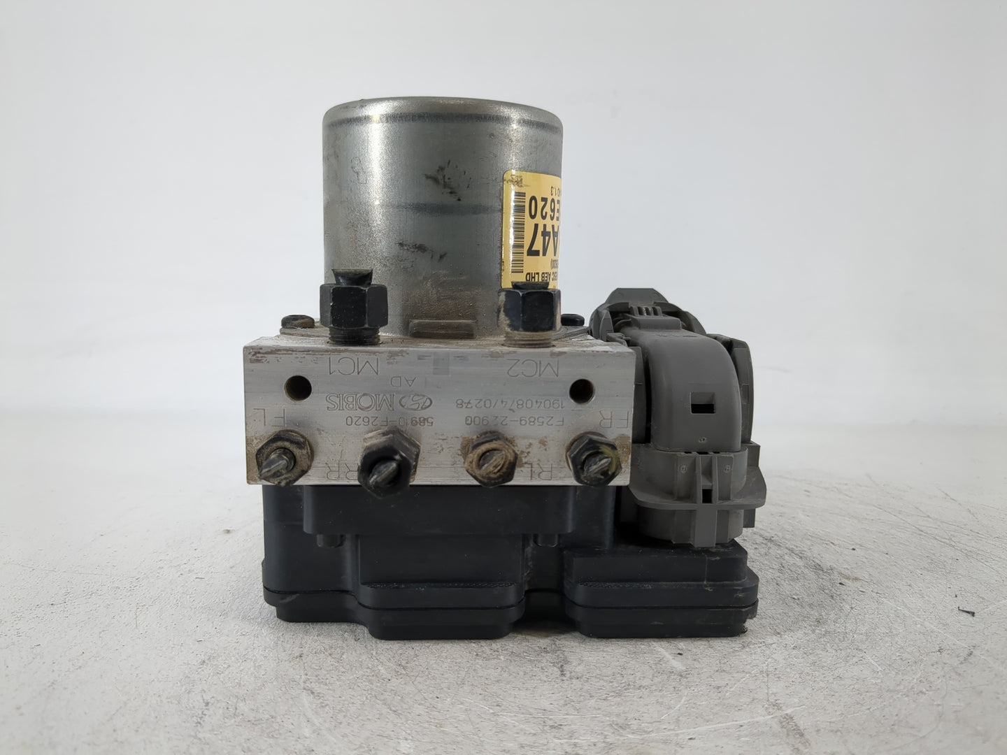 2018-2020 Hyundai Elantra ABS Pump Control Module Replacement P/N:58910-F2620 Fits Fits 2018 2019 2020 OEM Used Auto Parts -