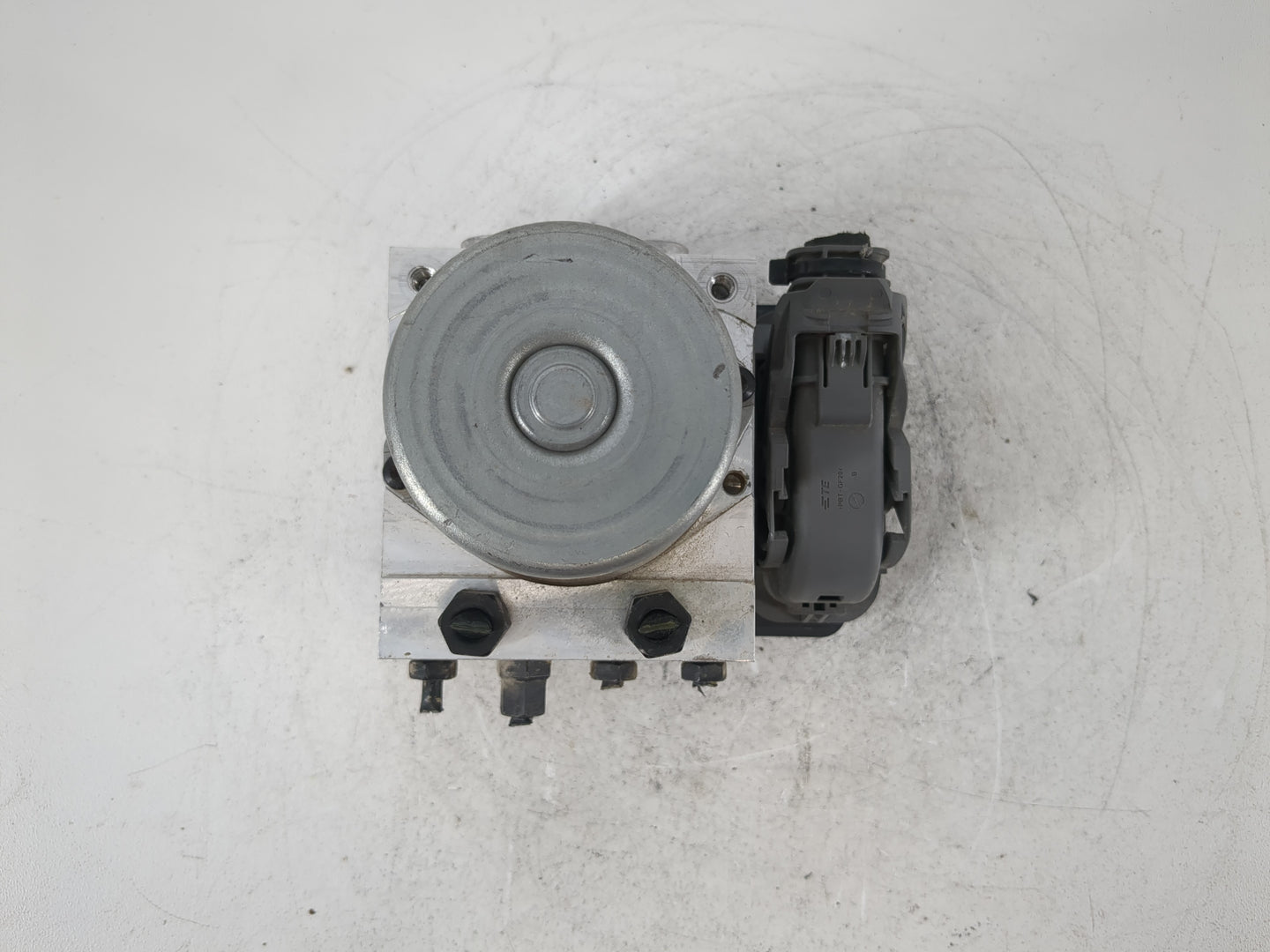 2018-2020 Hyundai Elantra ABS Pump Control Module Replacement P/N:58910-F2620 Fits Fits 2018 2019 2020 OEM Used Auto Parts -