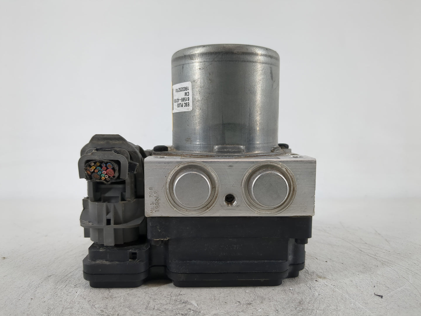 2018-2020 Hyundai Elantra ABS Pump Control Module Replacement P/N:58910-F2620 Fits Fits 2018 2019 2020 OEM Used Auto Parts -