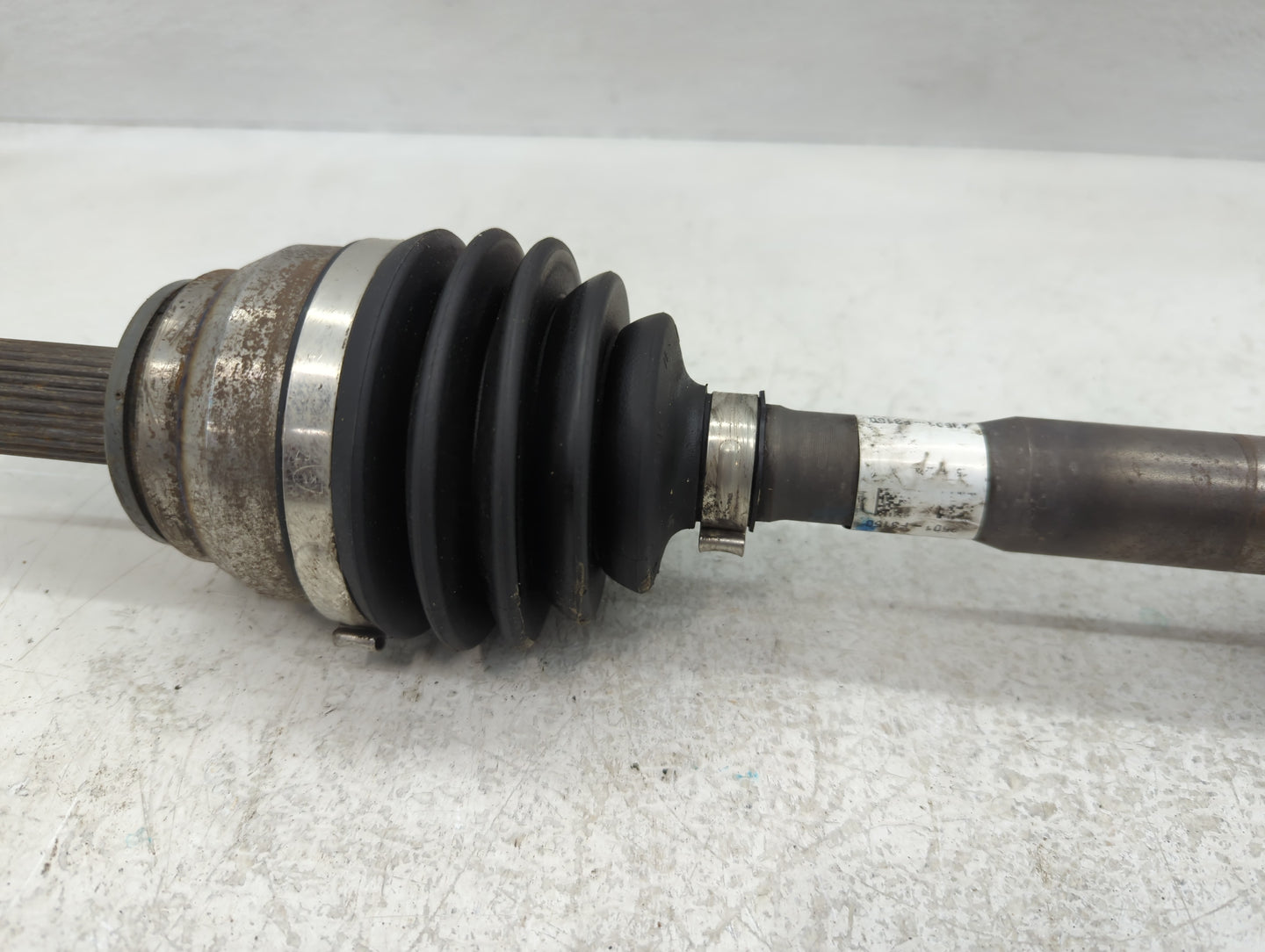 2017-2020 Hyundai Elantra Axle Shaft Front Passenger Cv C/v - Oemusedautoparts1.com
