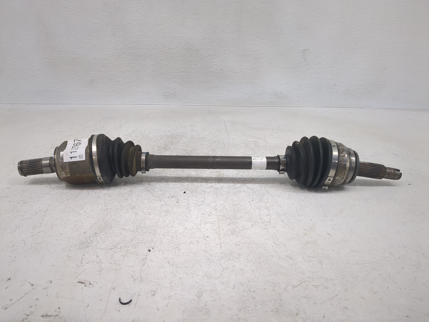2017-2020 Hyundai Elantra Axle Shaft Front Driver Cv C/v - Oemusedautoparts1.com