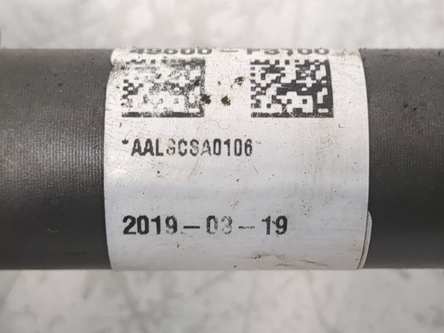 2017-2020 Hyundai Elantra Axle Shaft Front Driver Cv C/v - Oemusedautoparts1.com