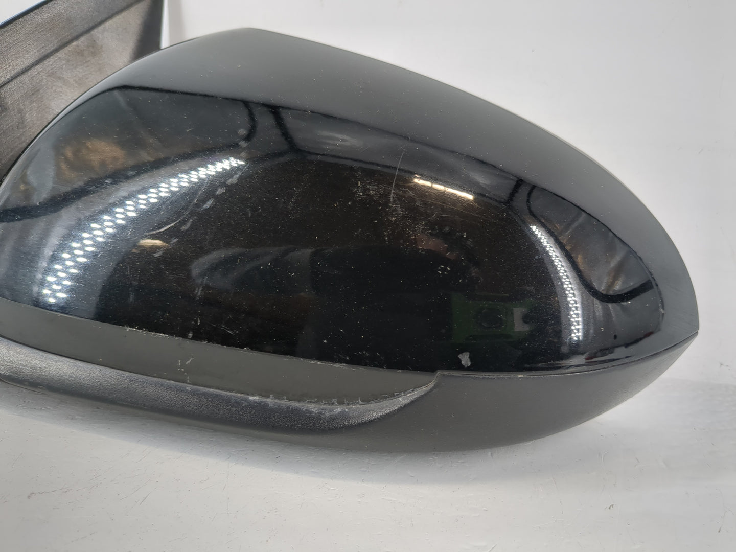 2017-2020 Hyundai Elantra Driver Side View Mirror - Left Door Mirror OEM Used - Oemusedautoparts1.com