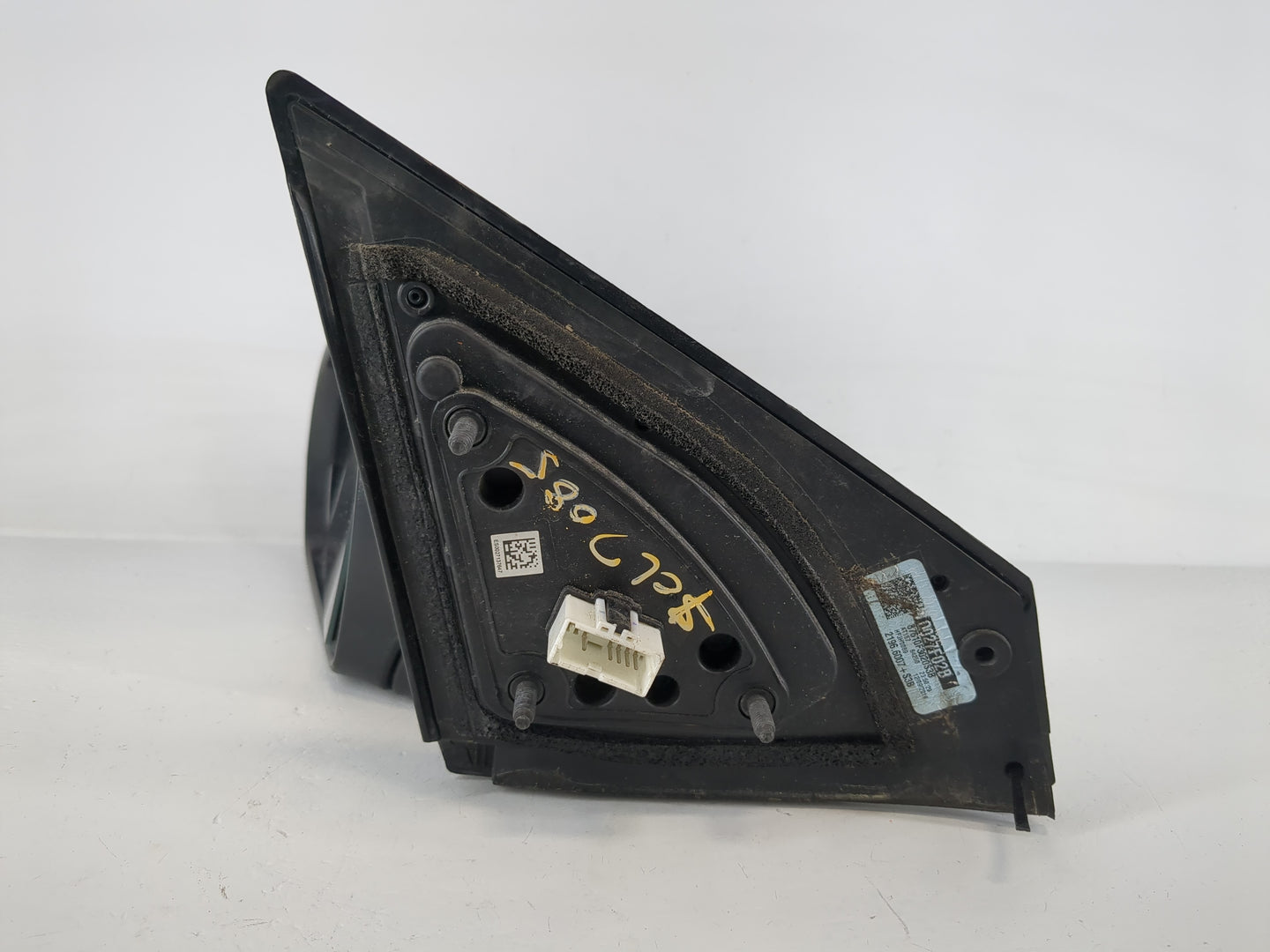 2017-2020 Hyundai Elantra Driver Side View Mirror - Left Door Mirror OEM Used - Oemusedautoparts1.com