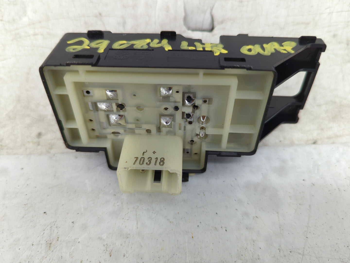 2017-2020 Hyundai Elantra Driver Left Rear Power Window Switch - Oemusedautoparts1.com