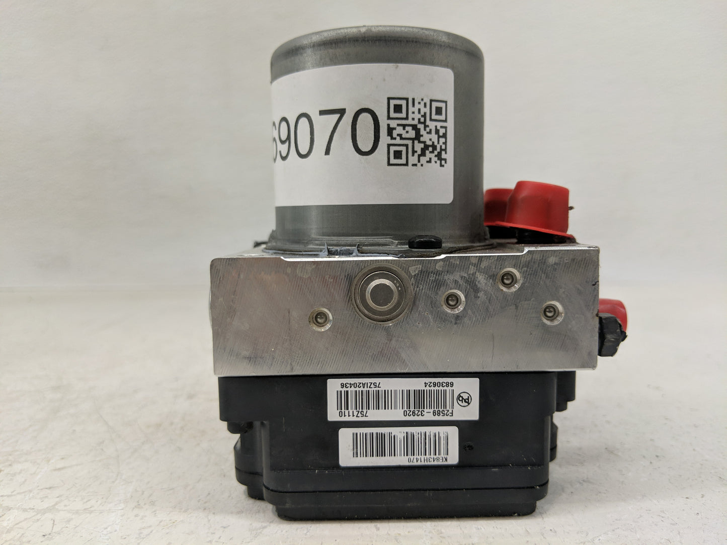 2019 Hyundai Elantra ABS Pump Control Module Replacement P/N:58910-F2510 F2589-22920, 58900-F2510 Fits OEM Used Auto Parts -