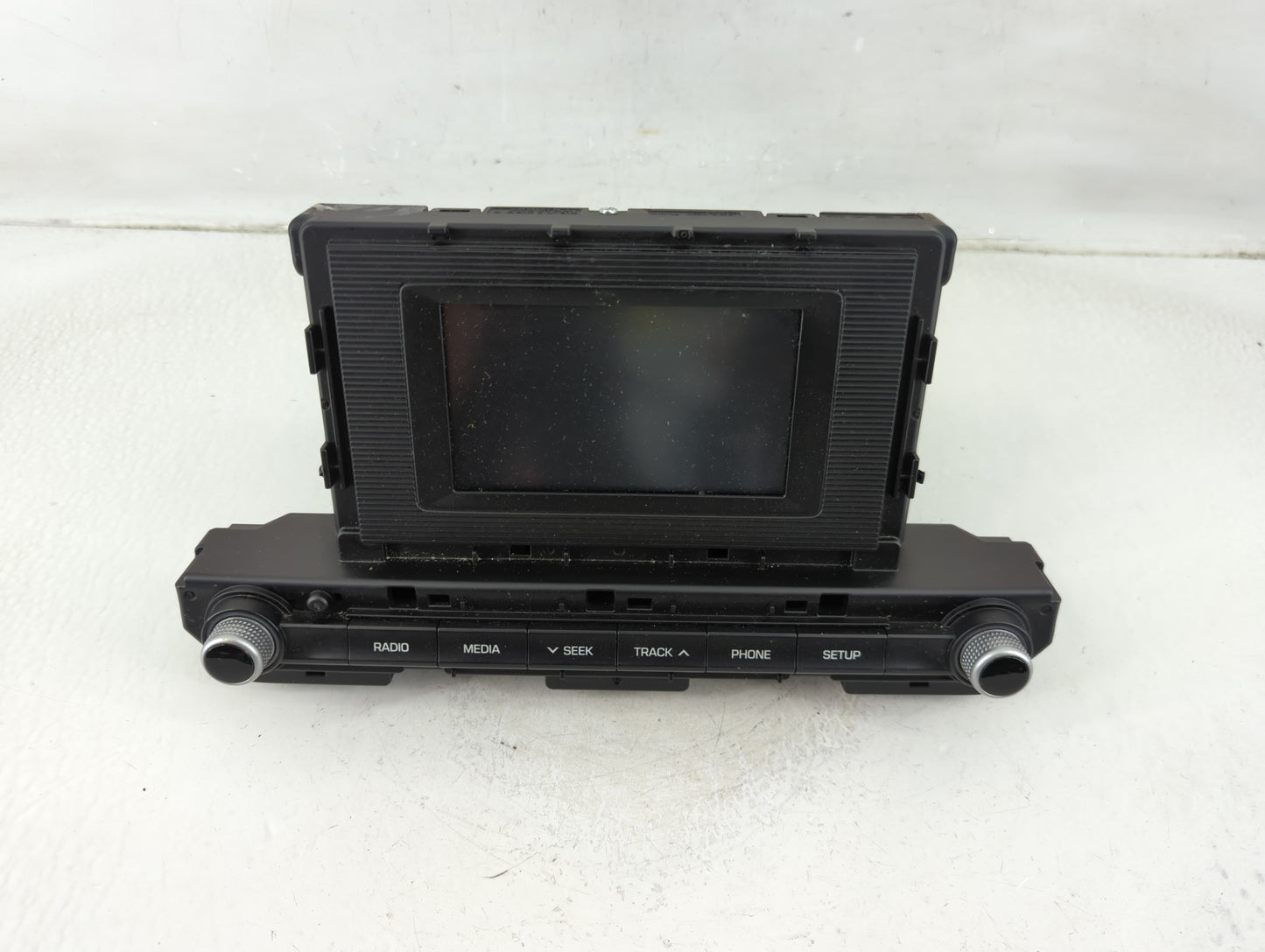 2019-2020 Hyundai Elantra Radio AM FM Cd Player Receiver Replacement P/N:96180-F2UA0SSH Fits Fits 2019 2020 OEM Used Auto Pa