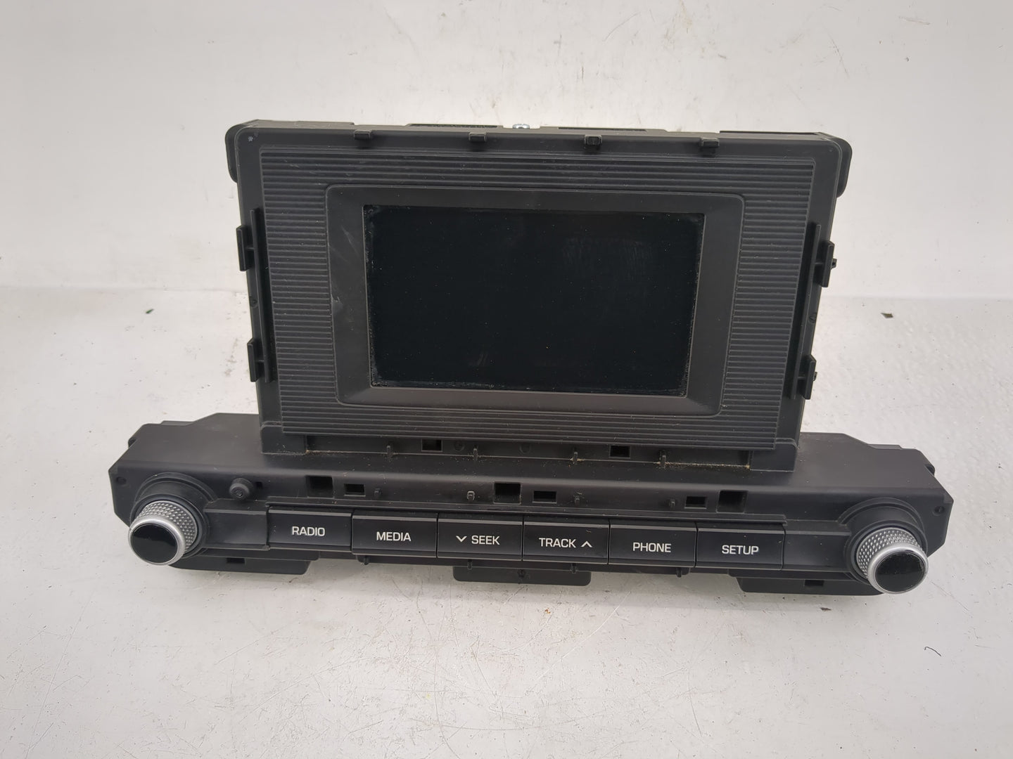 2019-2020 Hyundai Elantra Radio AM FM Cd Player Receiver Replacement P/N:96180-F2UA0SSH Fits Fits 2019 2020 OEM Used Auto Pa