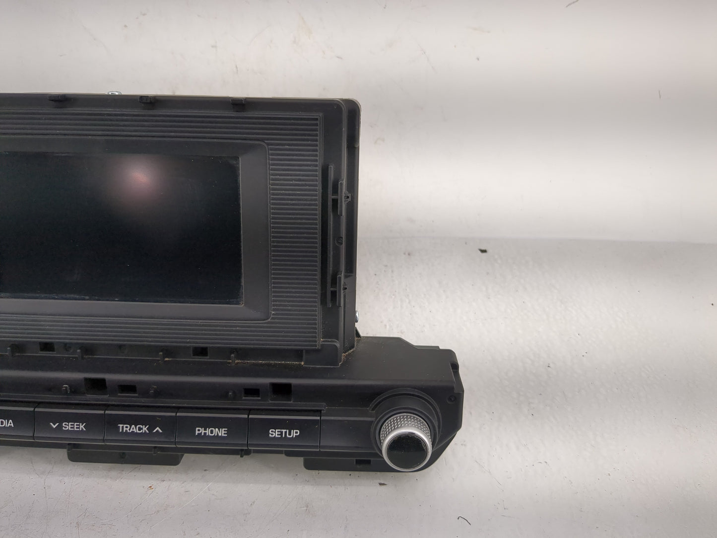 2019-2020 Hyundai Elantra Radio AM FM Cd Player Receiver Replacement P/N:96180-F2UA0SSH Fits Fits 2019 2020 OEM Used Auto Pa