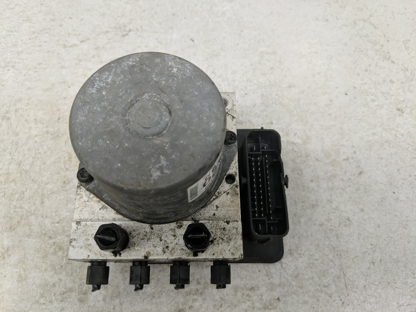 2017-2019 Hyundai Elantra ABS Pump Control Module Replacement Fits Fits 2017 2018 2019 OEM Used Auto Parts - Oemusedautopart