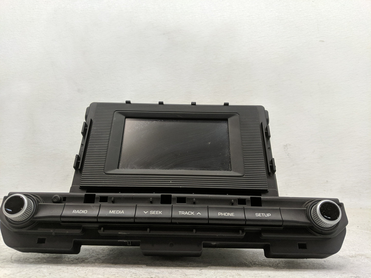 2019-2020 Hyundai Elantra Radio AM FM Cd Player Receiver Replacement P/N:96180-F2UA0SSH Fits Fits 2019 2020 OEM Used Auto Pa