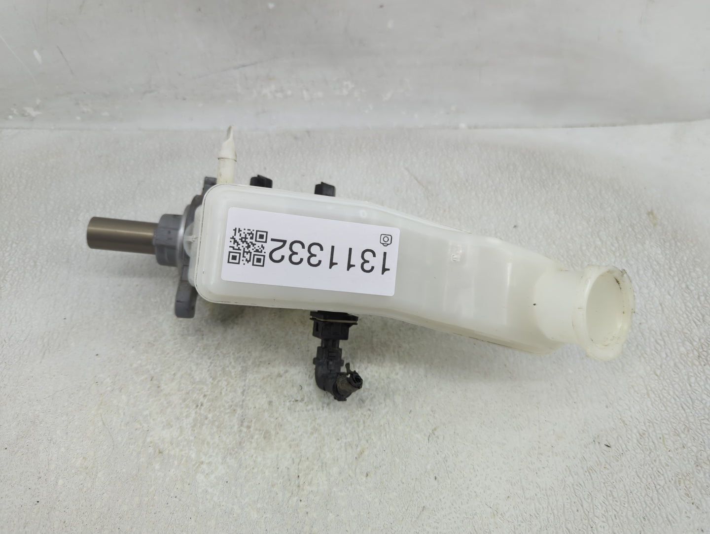 2017-2019 Hyundai Elantra Brake Master Cylinder 1311332 - Oemusedautoparts1.com
