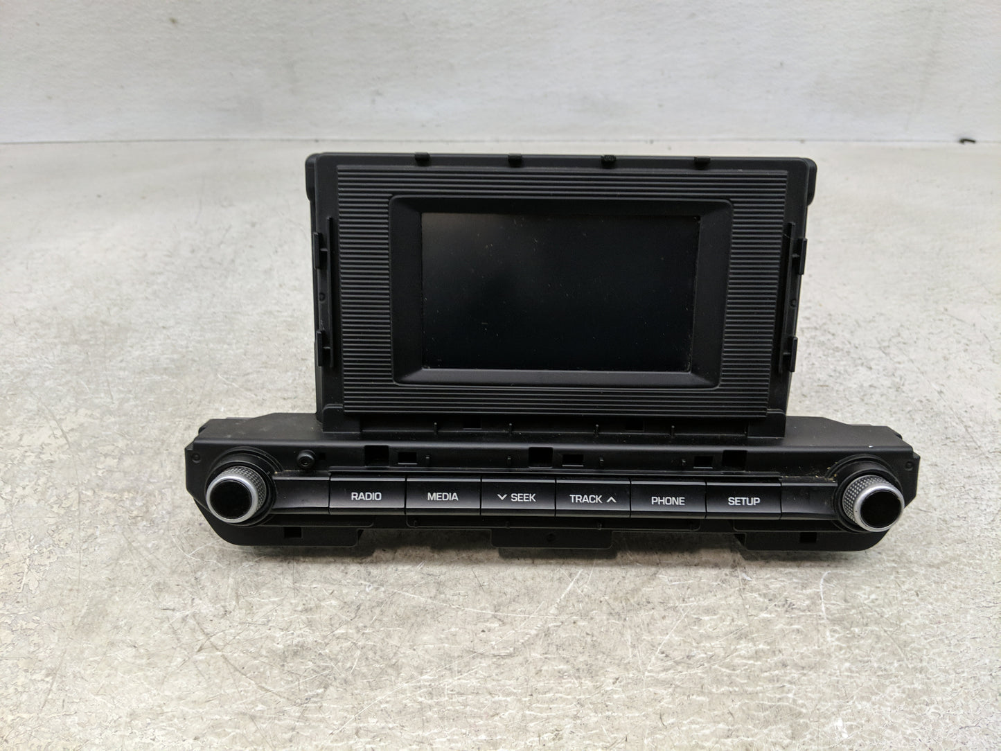 2019-2020 Hyundai Elantra Radio AM FM Cd Player Receiver Replacement P/N:96180-F2UA0SSH Fits Fits 2019 2020 OEM Used Auto Pa