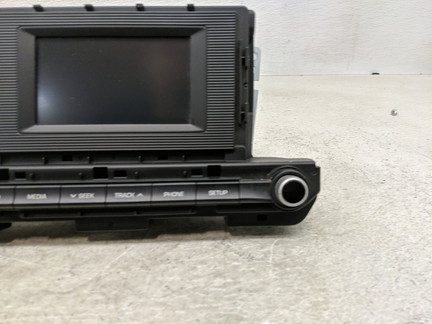 2019-2020 Hyundai Elantra Radio AM FM Cd Player Receiver Replacement P/N:96180-F2UA0SSH Fits Fits 2019 2020 OEM Used Auto Pa